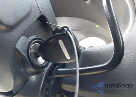 2006 Chrysler Town & Country z USA, uszkodzony, nr VIN 1A4GP45R06B626728